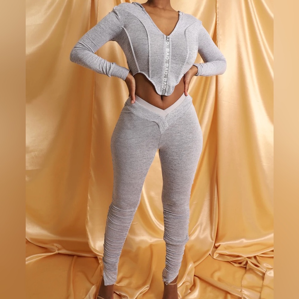 V-shaped Set